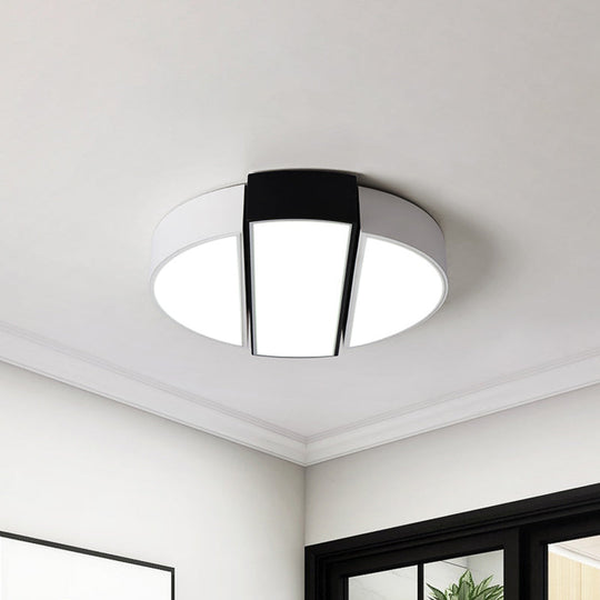 LED Metal Flush Mount Ceiling Light for Bedroom in Warm/White - Modern Round Design, 18"/22"/26" Diameter