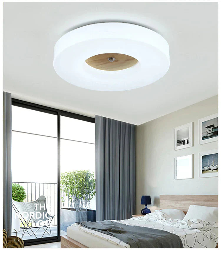 Simple Creative Home Round Solid Wood Ceiling Lamp