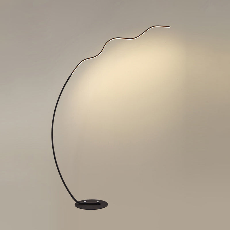 Wave-Shaped Led Metal Standing Lamp With Warm/White Light - Contemporary Floor Lighting