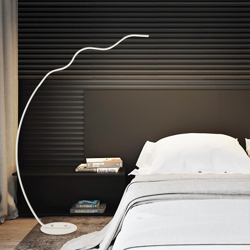 Wave-Shaped Led Metal Standing Lamp With Warm/White Light - Contemporary Floor Lighting