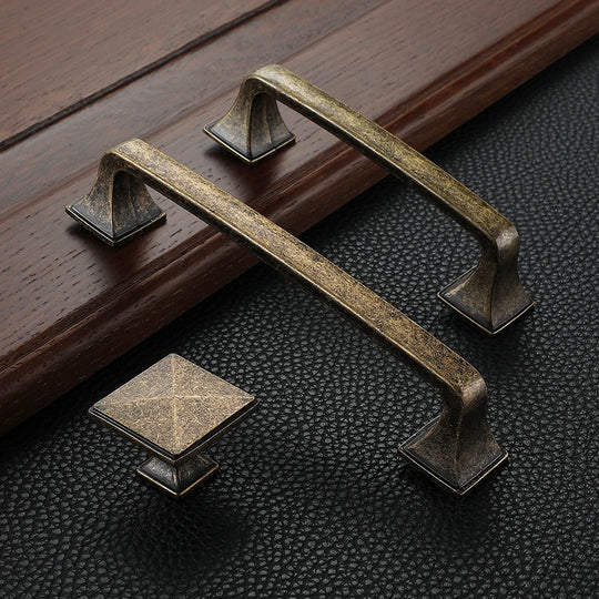 Lena's Antique Brass Retro Cupboard Pull Handles