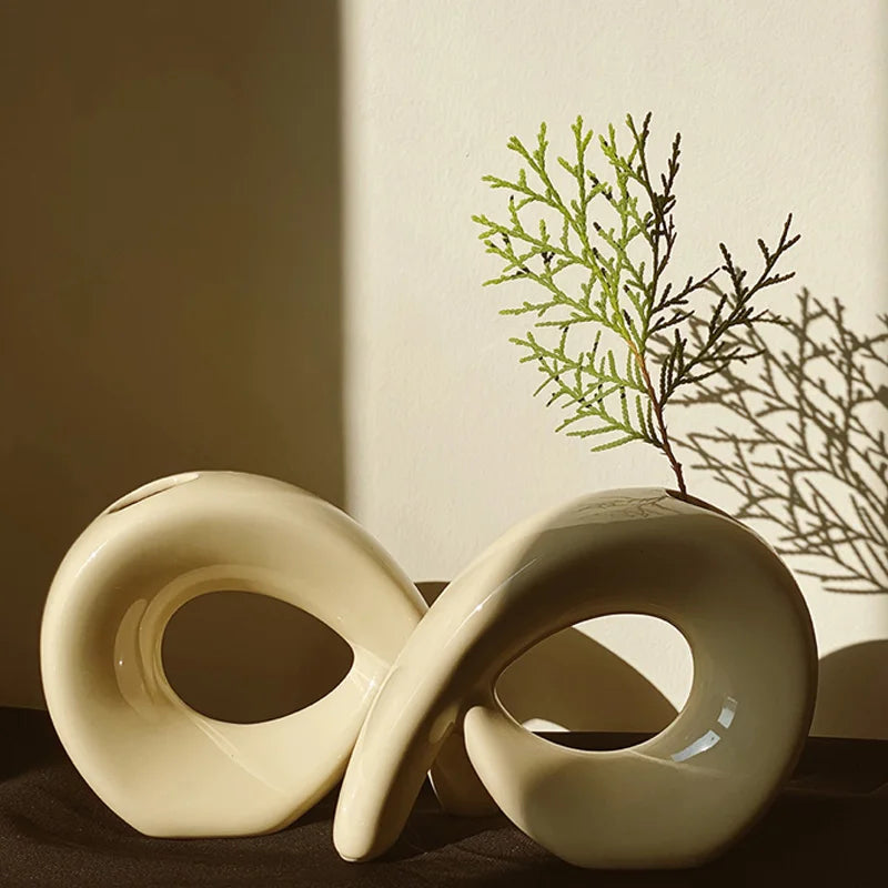 Angel Creative Minimalist Plating Ceramic Vase: A Touch of Retro Elegance