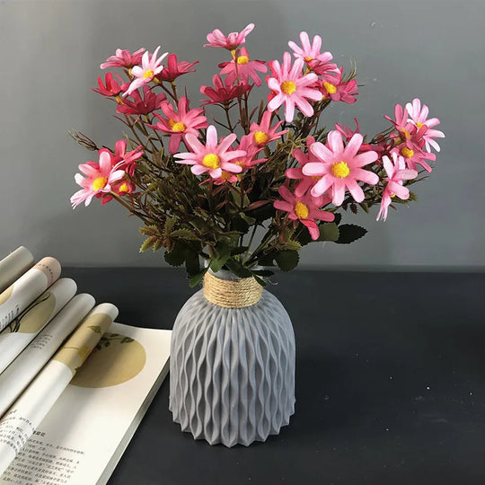 Kelsey Modern Imitation Ceramic Flower Pot Vase: Effortless Elegance for Your Home