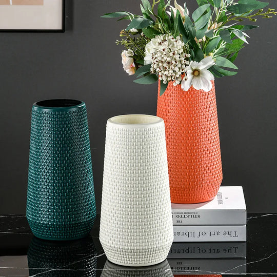 Analia Nortic Plastics Flower Vase: Stylish Living Room Decor