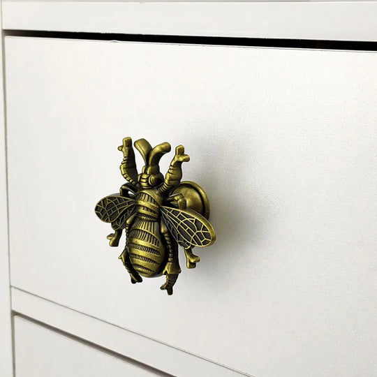 1pcs Bee Shape Wardrobe Knob European Brass Furniture Handles Door Knobs  Cabinet Kitchen Cupboard Handles Home Deco