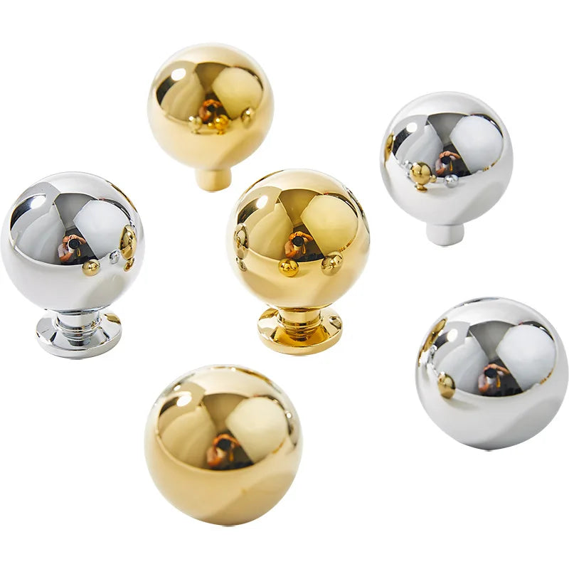 Eva's Brass Modern Light Luxury Round Ball Door Handle