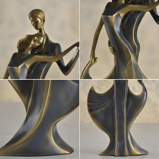 Salem Resin Couple Embrace Statue