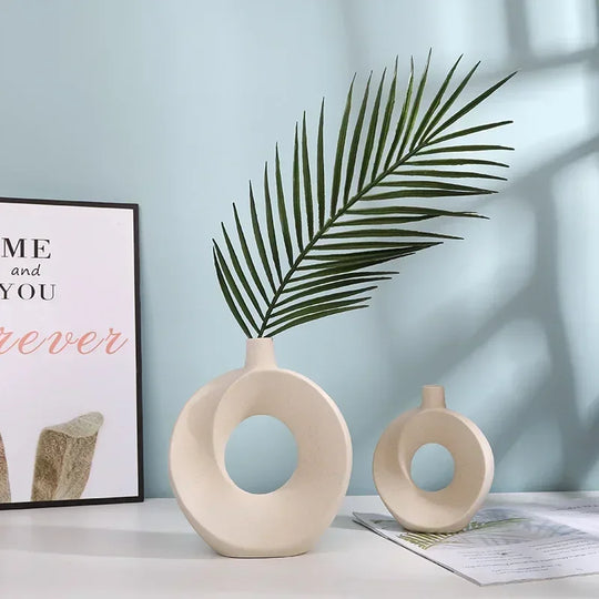 Kathryn Geometric Ceramic Vase Circular Hollow Donut