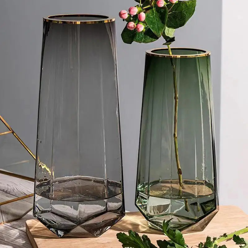 Kayleigh Creative Profiling Glass Flower Vase: A Touch of Elegance