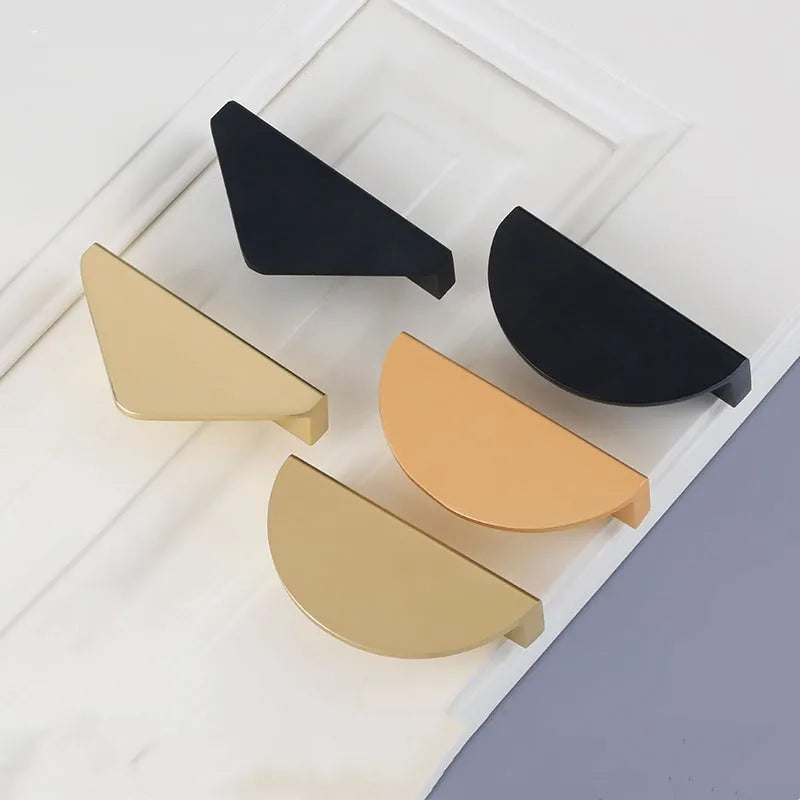 Half Moon Cabinet Door Pull Modern Moon Shape Closet Handles Black Brass Gold Wardrobe Semicircle Knobs Furniture Handles