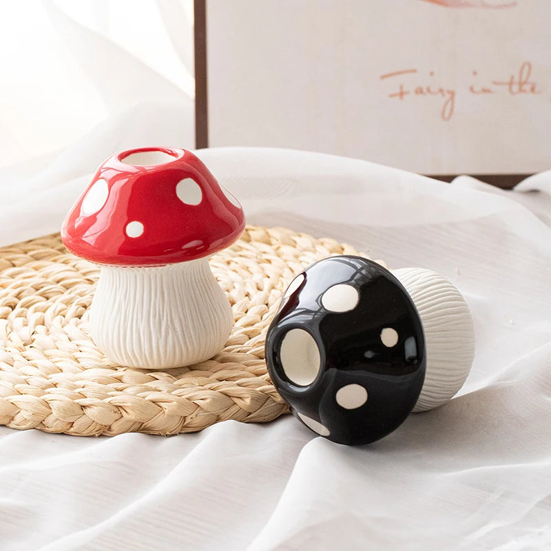 Alanna Creative Mushroom Vase: A Whimsical Touch to Your Home