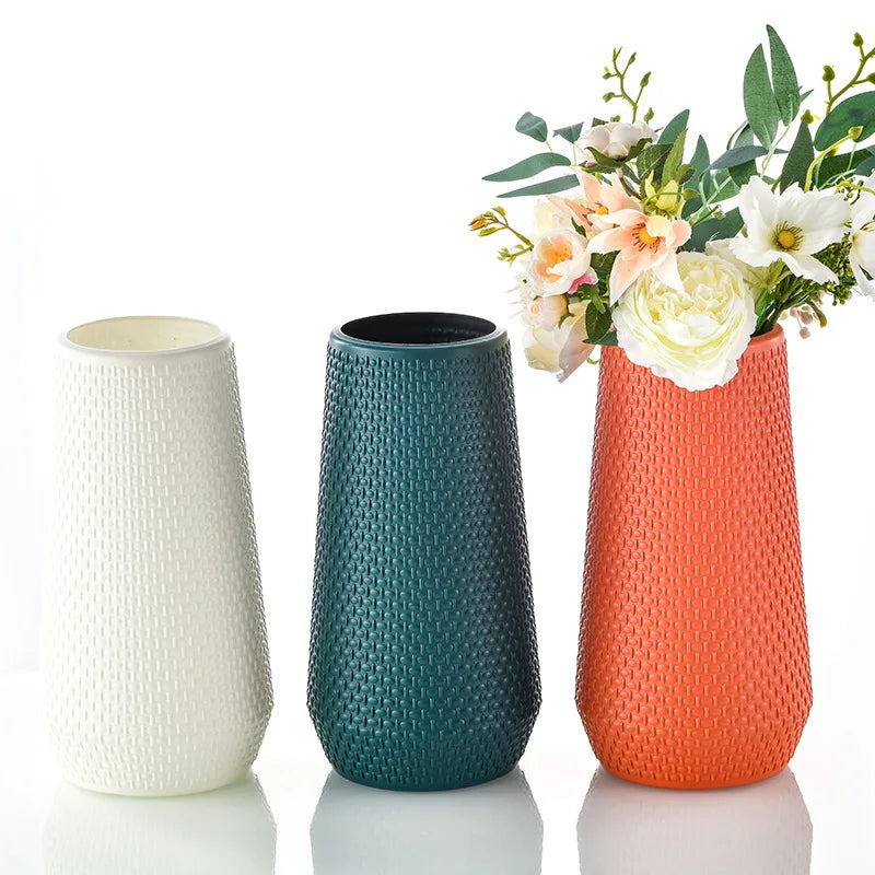 Analia Nortic Plastics Flower Vase: Stylish Living Room Decor