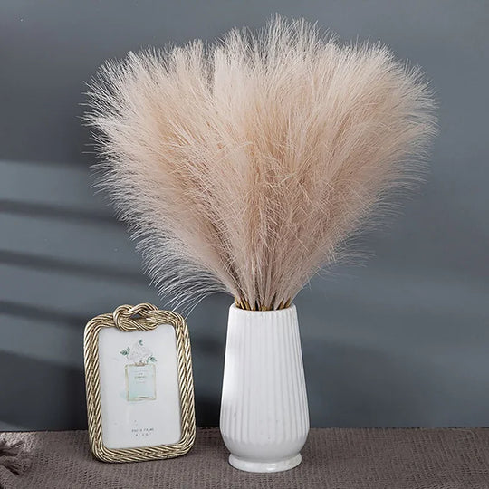 Aylin Ava's Simulated Fluffy Pampas Grass Bohemian Decorative Flowers