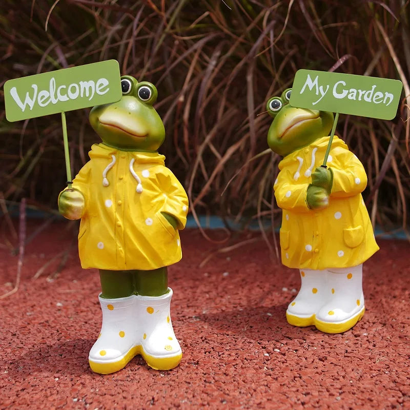 Cora's Resin Couple Frog Ornament With Welcome Sign Outdoor Garden Sculpture Statue