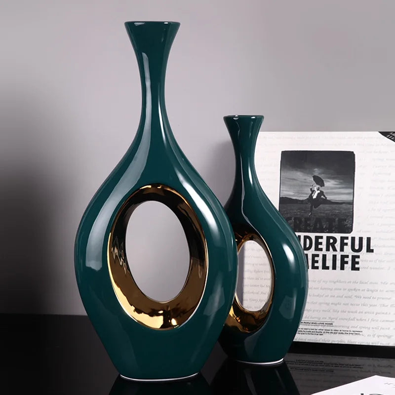 Oakleigh Geometric Ceramic Vase: A Touch of Modern Elegance