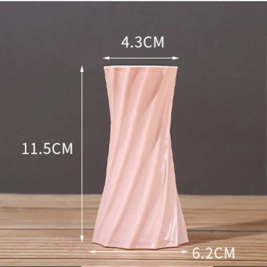 Ellianna Nordic Flower Vase: Plastic Elegance