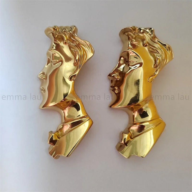 Ainhoa Bright Gold Art Face Wardrobe Handle