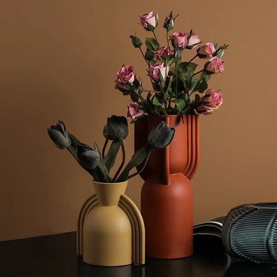 Arleth Nordic Style Ceramic Vase: A Modern Masterpiece