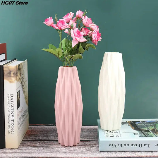 Janelle Modern Imitation Ceramic Flower Vase: Chic Home Accent