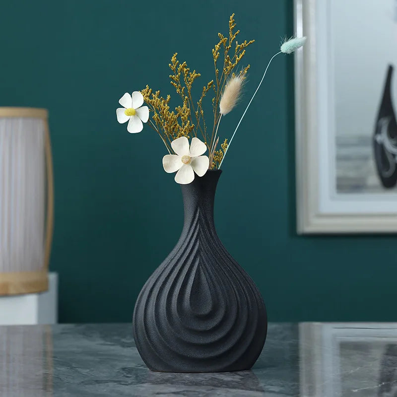 Elora Chic Black Ceramic Vase: Elevate Your Home Decor