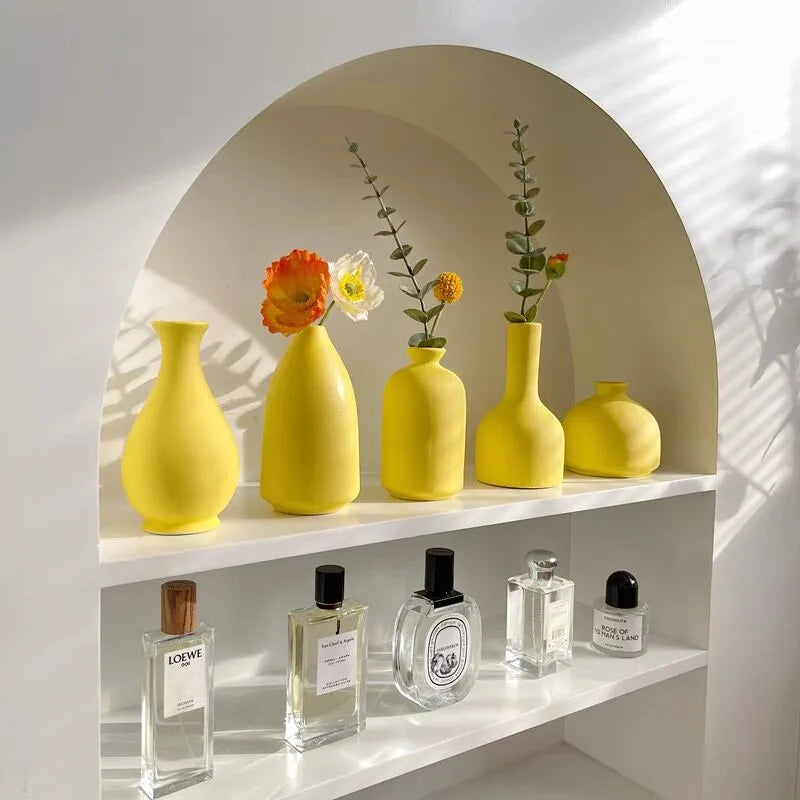 Ivory Yellow Ceramic Vase: Radiant Elegance for Your Home