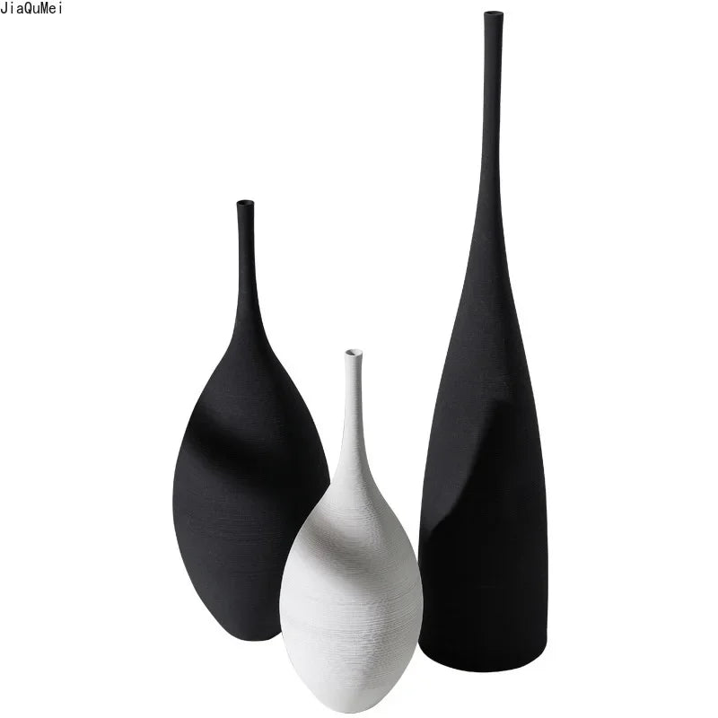 Ezra Ceramic Vase - Black and White Creative Design