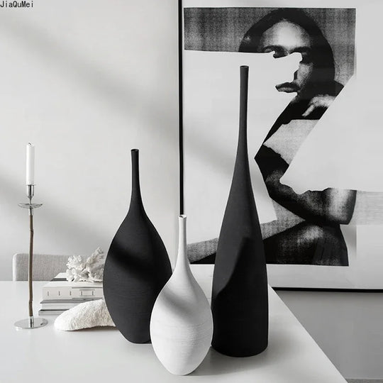 Ezra Ceramic Vase - Black and White Creative Design