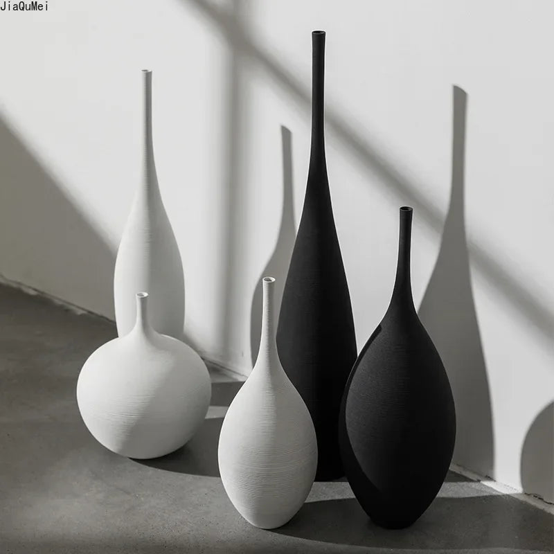 Ezra Ceramic Vase - Black and White Creative Design