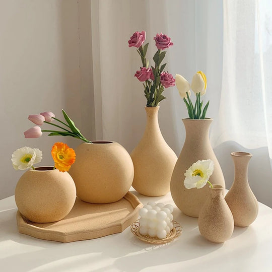 Madilynn Retro Art Flower Vase: A Vintage Touch for Your Home