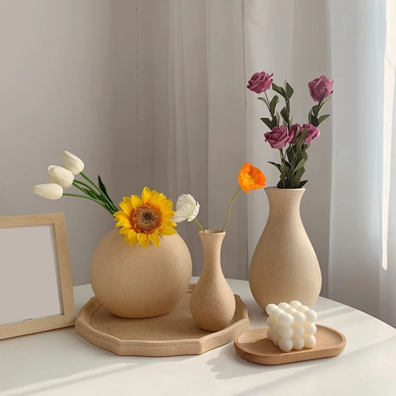 Madilynn Retro Art Flower Vase: A Vintage Touch for Your Home