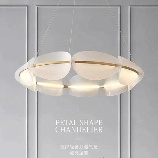 Lavella - Petal Shaped Chandelier